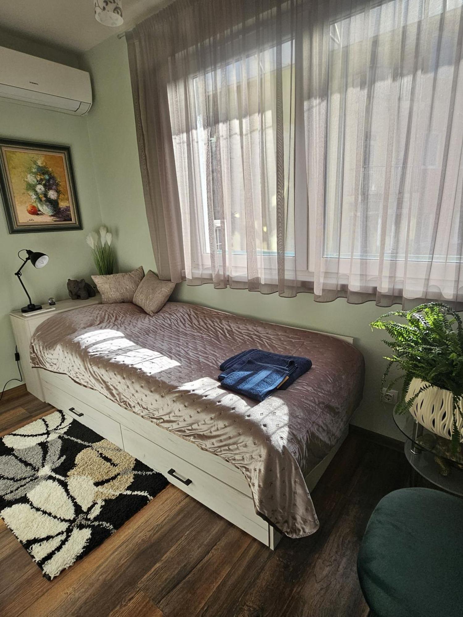 Bright Inn - Holiday & Business Apartment Sofia Luaran gambar