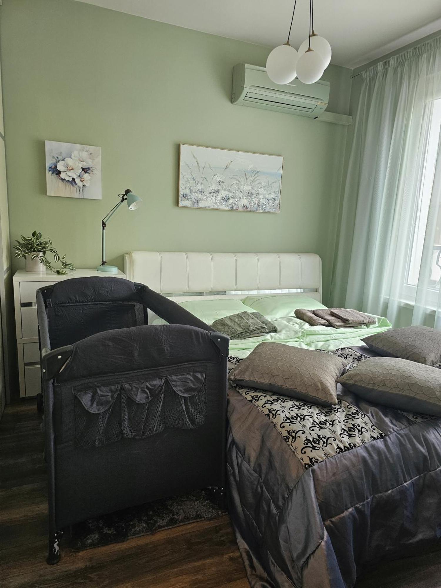 Bright Inn - Holiday & Business Apartment Sofia Luaran gambar