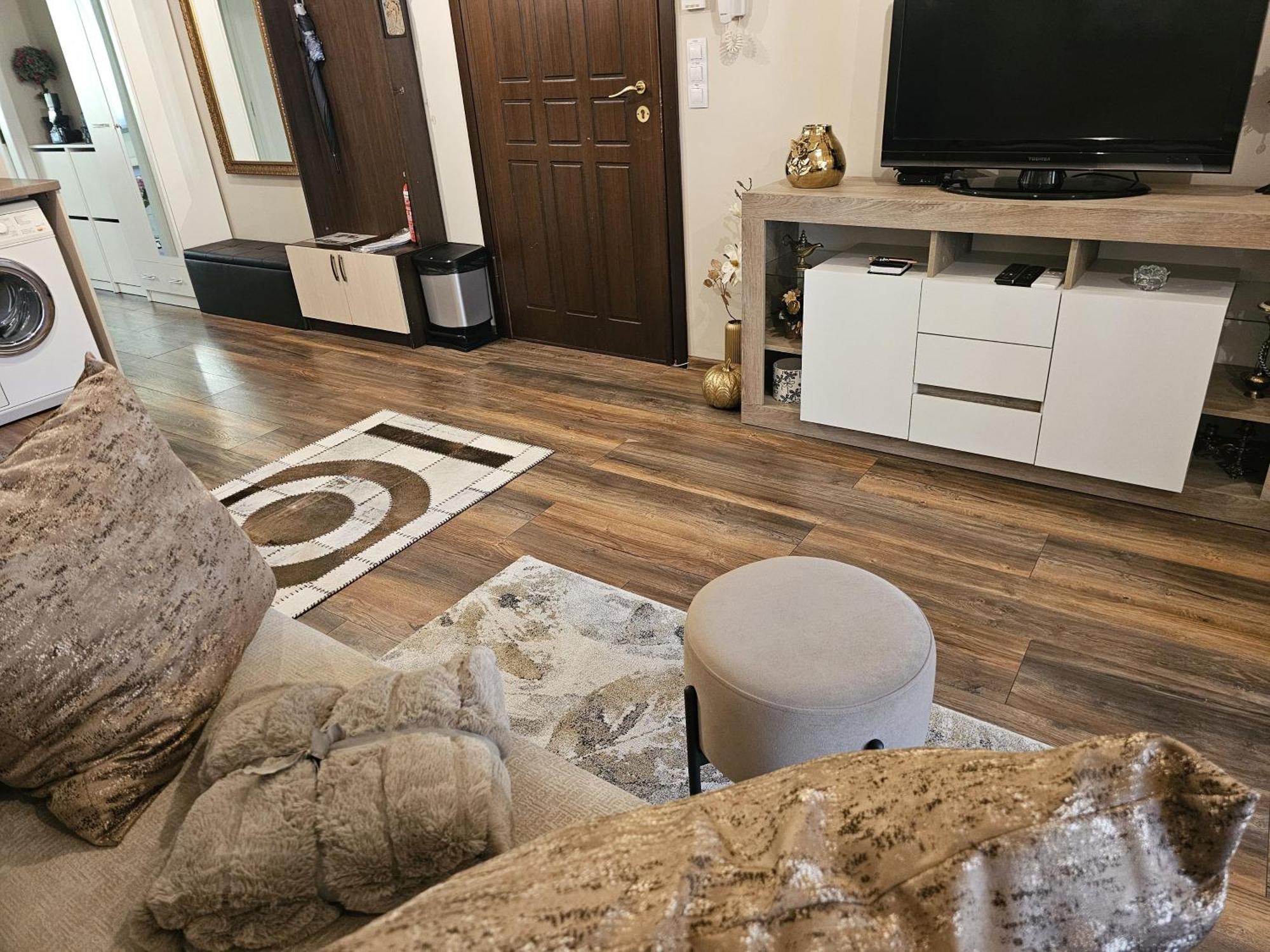 Bright Inn - Holiday & Business Apartment Sofia Luaran gambar