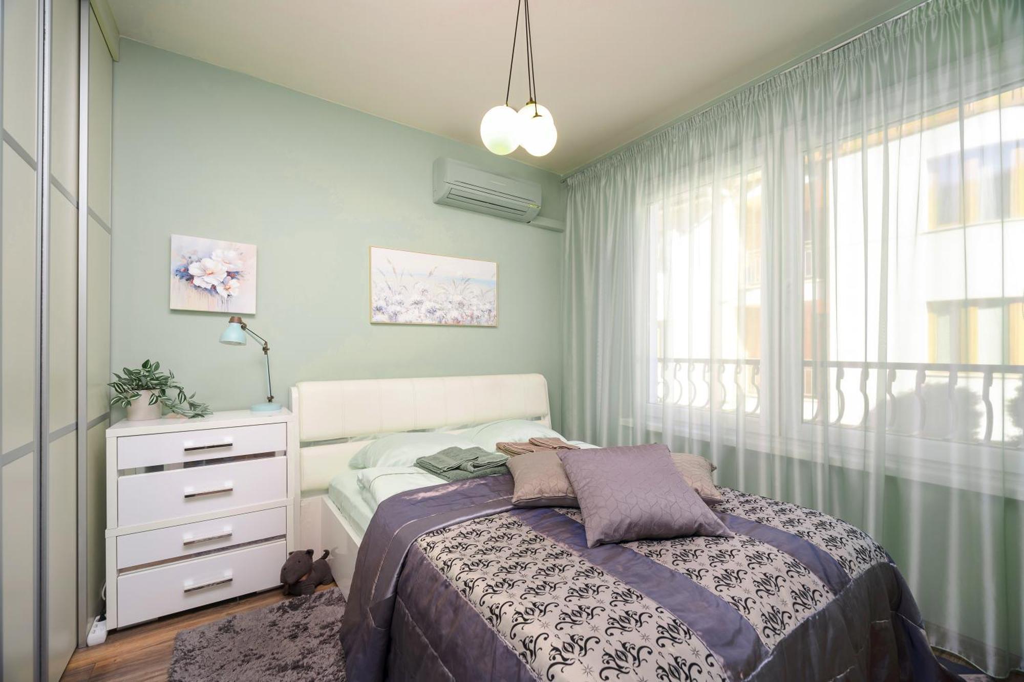 Bright Inn - Holiday & Business Apartment Sofia Luaran gambar
